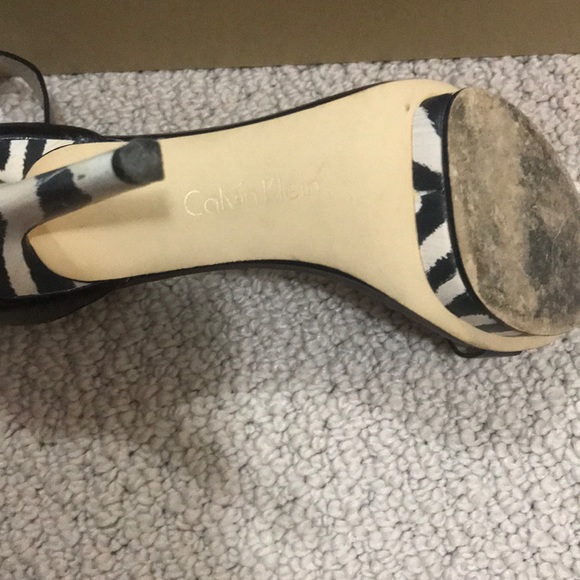 Calvin Klein Zebra Subtle Black Leather Strappy - Picture 5 of 8